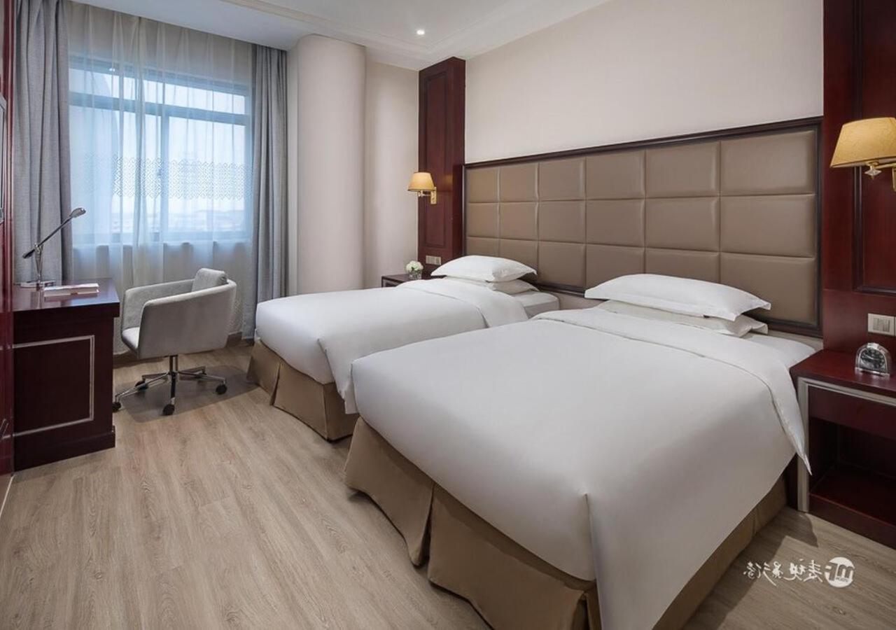 ホテル Ramada By Wyndham Shanghai Pudong エクステリア 写真